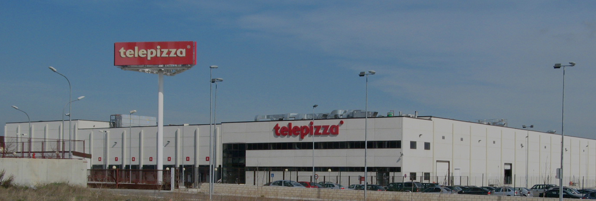 articai | Pizza production plant and logistics platform Image Alt