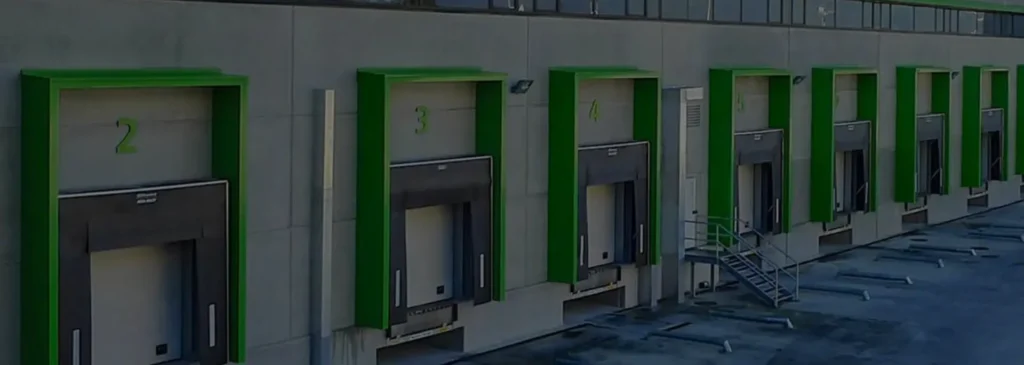 El proyecto contempla las obras de adecuación interior del edificio, equipos de proceso e instalaciones necesarias para el funcionamiento de una plataforma logística alimentaria polivalente y de procesado de carne.