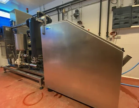 artica+i - Casos de éxito. Imagen 09 para la galería del proyecto "UHPH4WINE. Proyecto de desarrollo experimental para validar la tecnología de Ultra Alta Presión de homogeneización en la elaboración de vinos de alto valor añadido" mostrando equipo utilizado